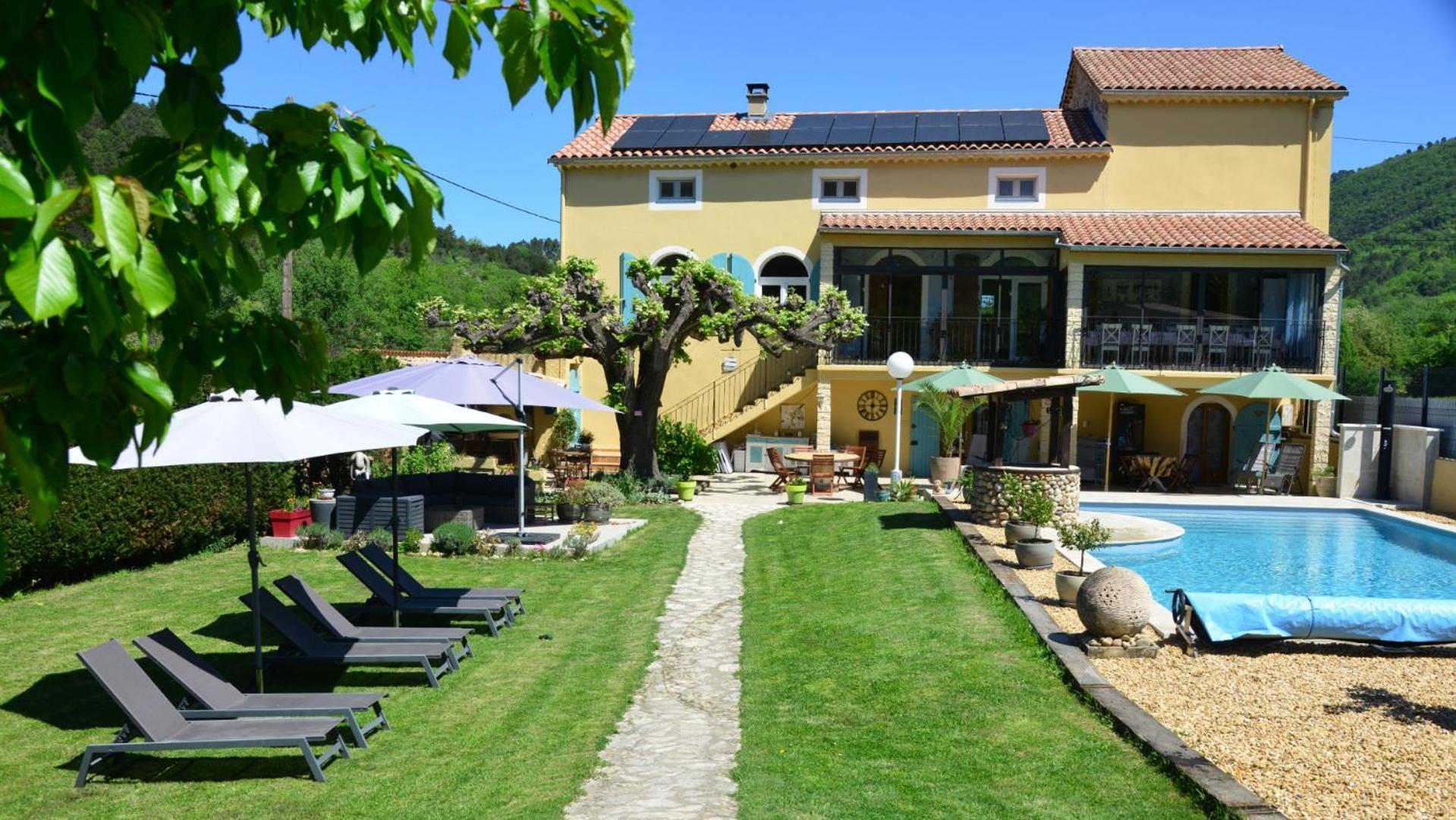 Bed and Breakfast Au Grand Bonheur Besseges Esterno foto