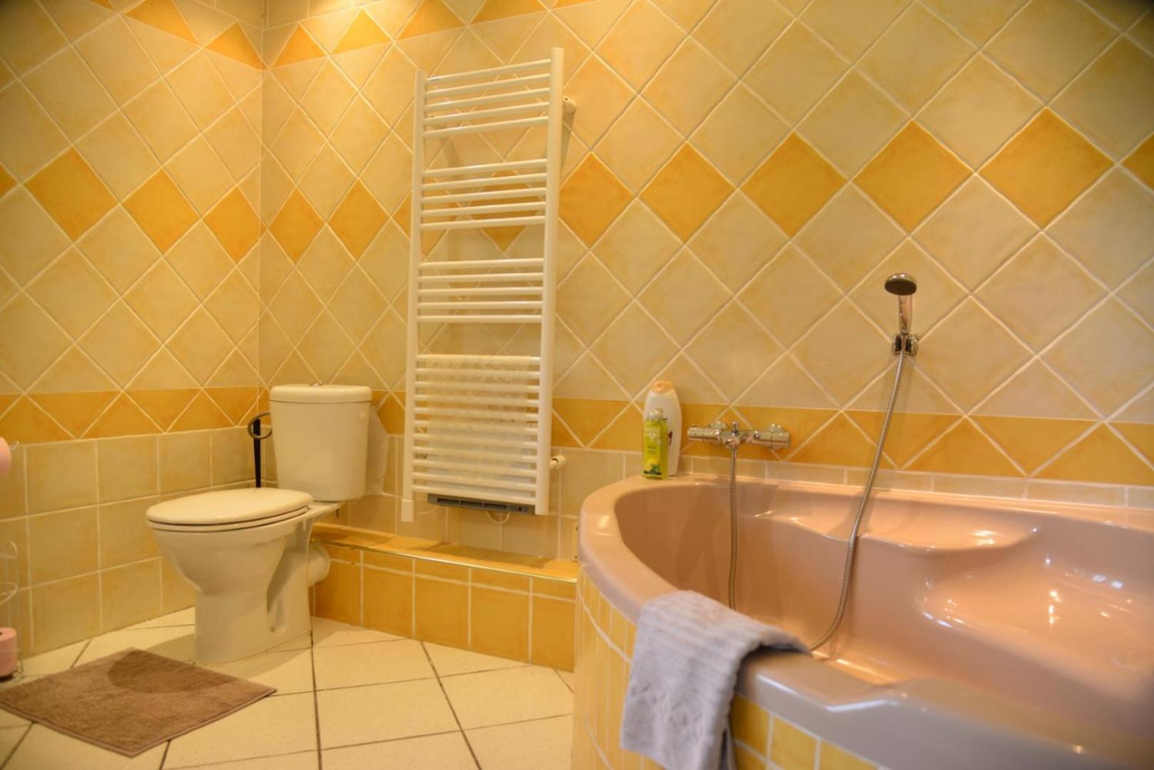 Bed and Breakfast Au Grand Bonheur Besseges Camera foto